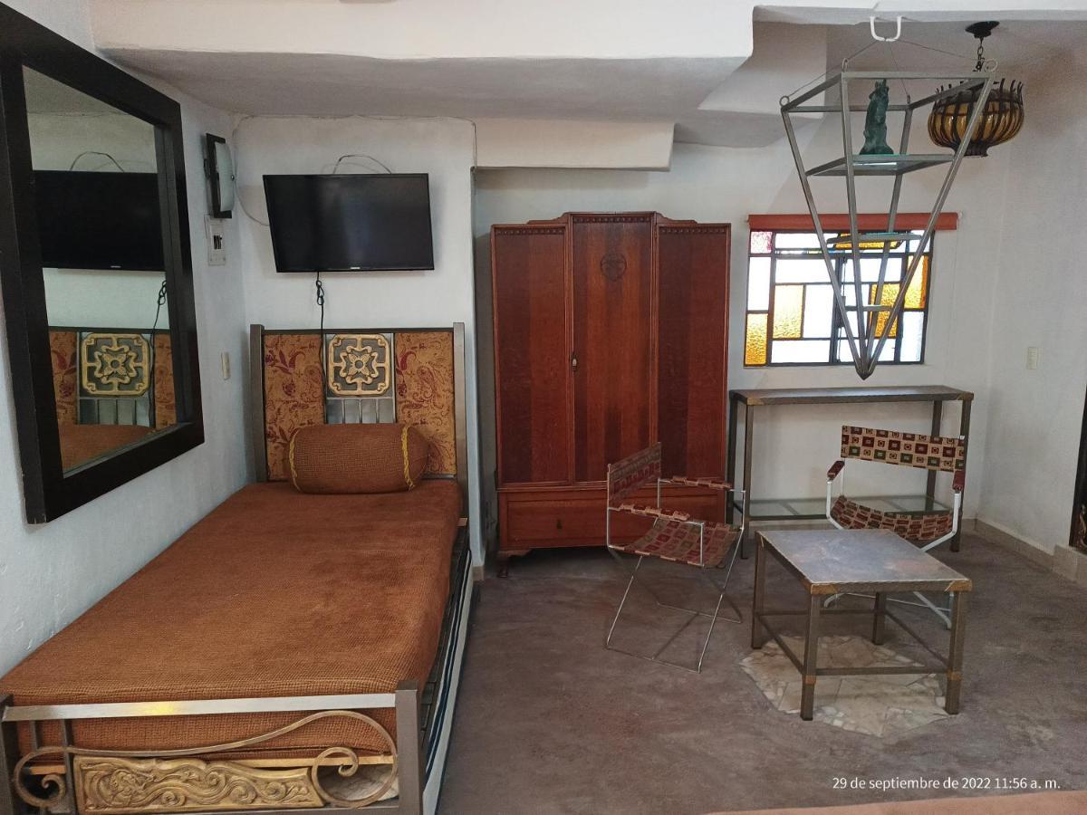 Hotel Posada Spa Antigua Casa Hogar Taxco de Alarcon Bagian luar foto