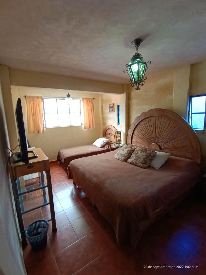 Hotel Posada Spa Antigua Casa Hogar Taxco de Alarcon Bagian luar foto